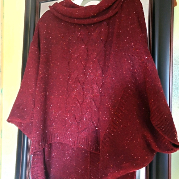 Sweater - Picture 1 of 2